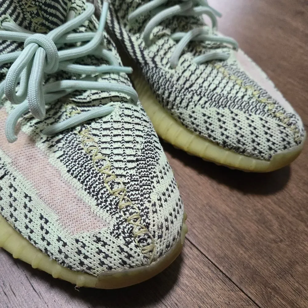 Yeezy Boost 350 v2 lime green Size 8